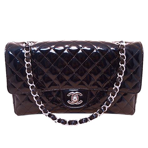 chanel patent leather shoulder bag